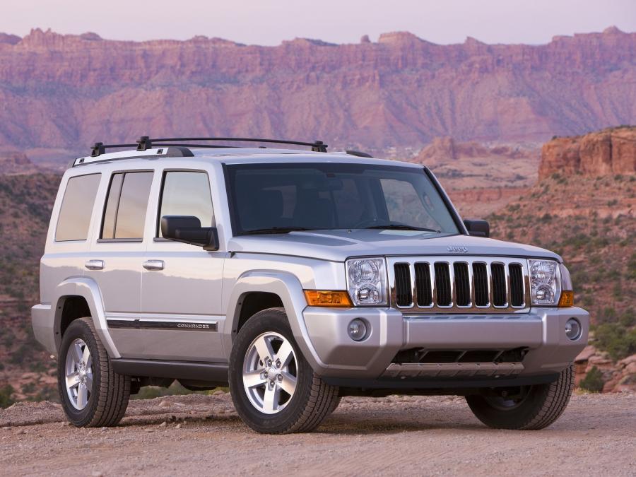  Jeep Commander Limited 2005 года  (фото 2 из 13)